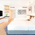 Radisson Blu Hotel & Resort, Abu Dhabi Corniche