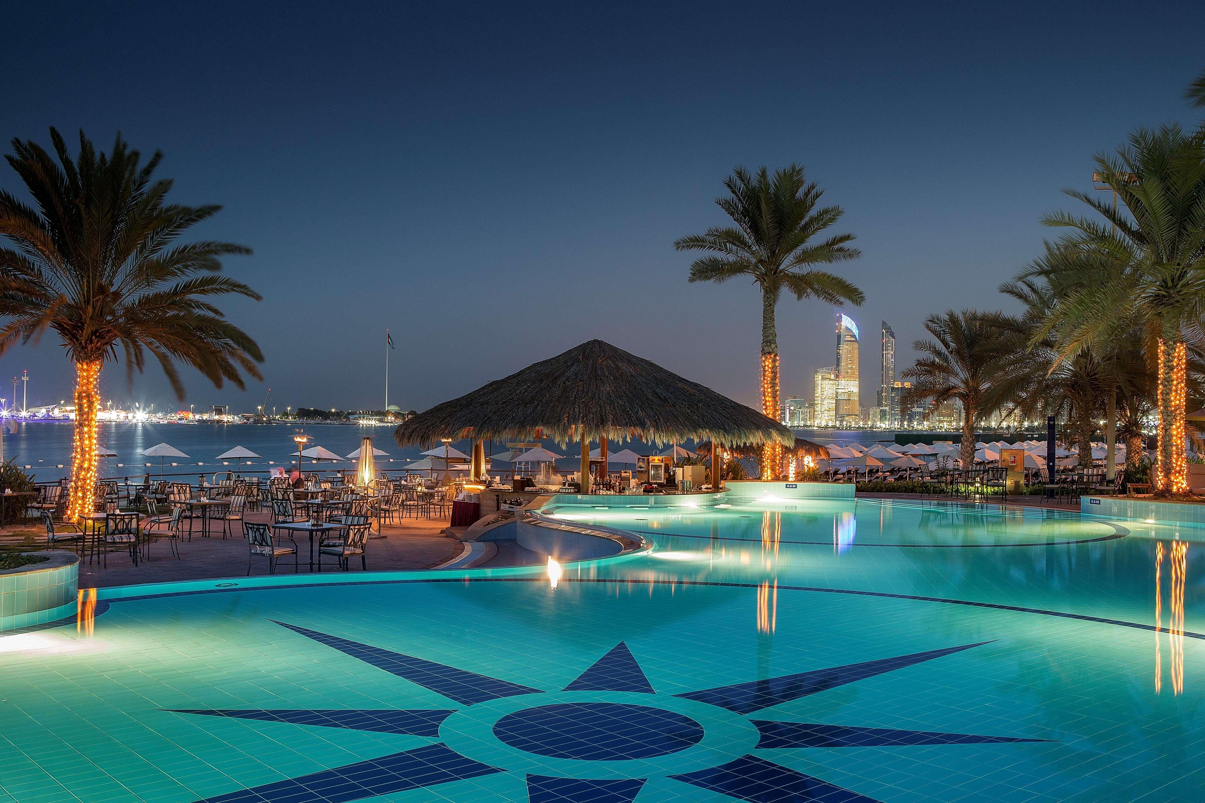 Radisson Blu & Resort, Corniche Abou Dabi