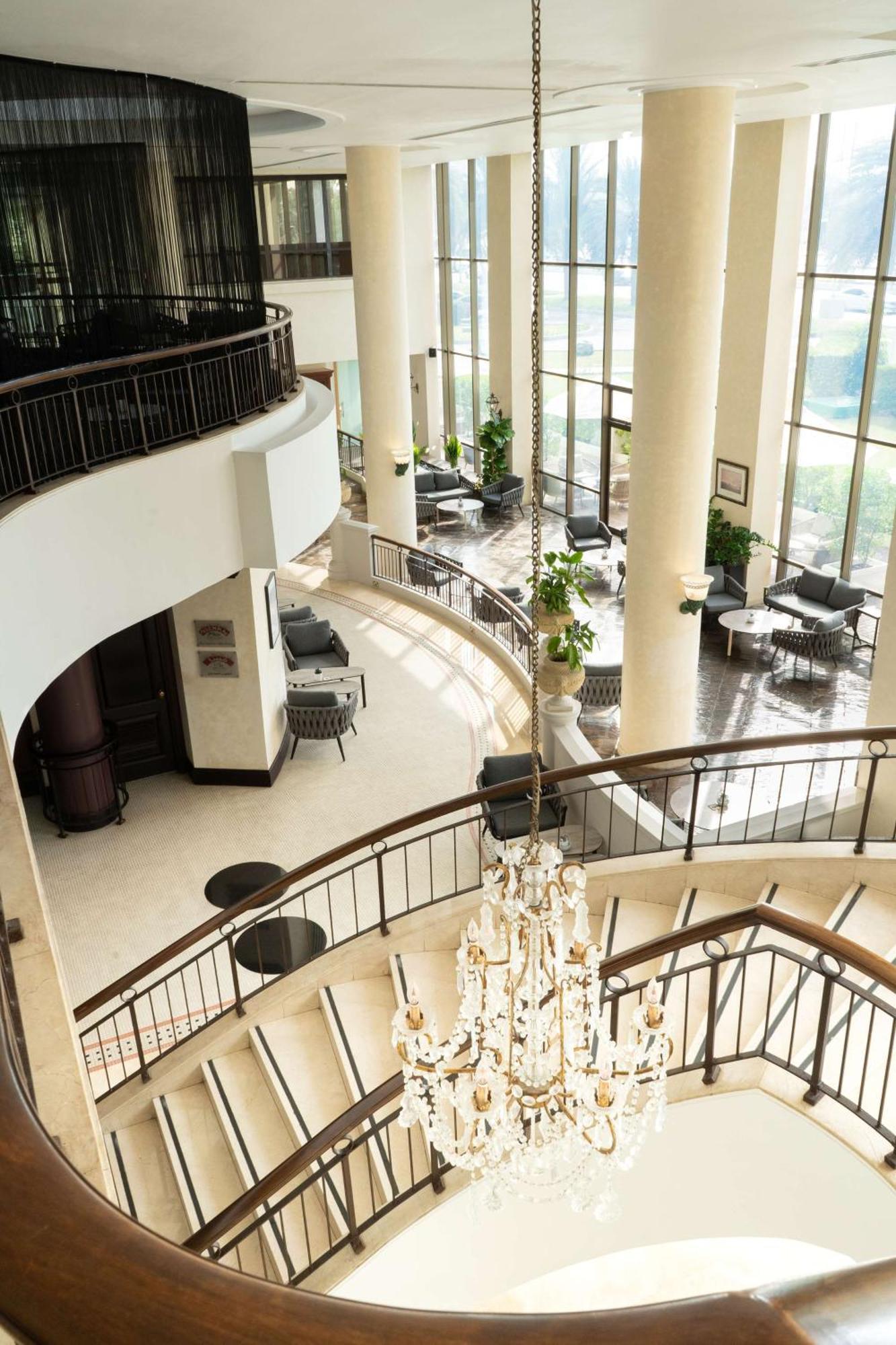 Radisson Blu & Resort, Corniche